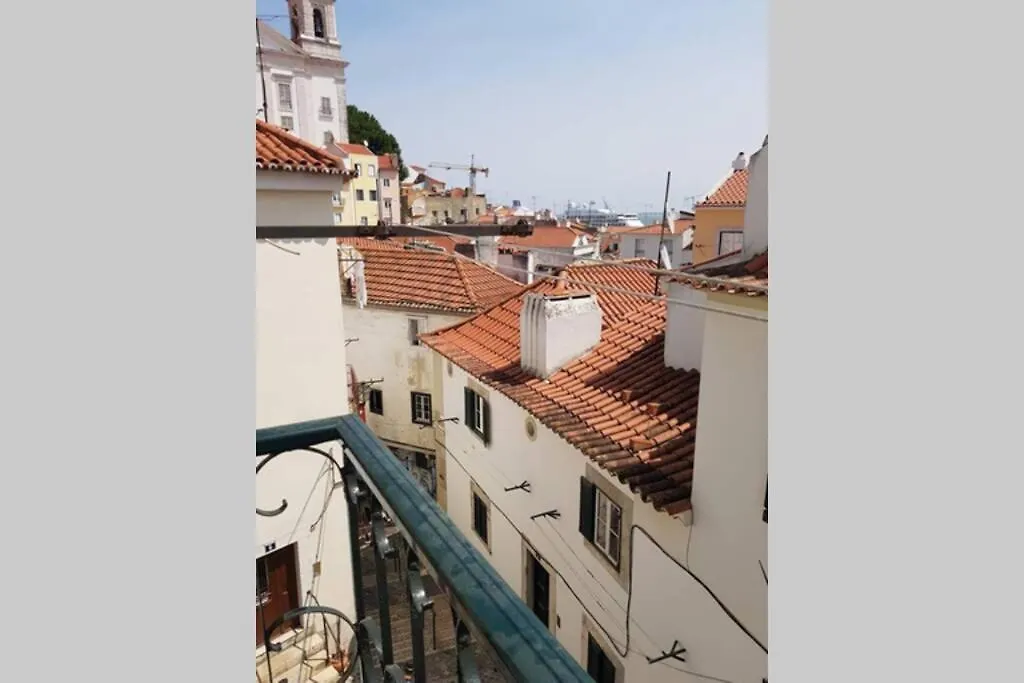 Inloveapartments - Typical Alfama Balcony Lisbona 0*,  Portogallo